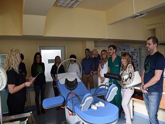 Ротарианци дариха родилни електрически легла на МБАЛ – Пазарджик