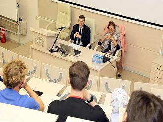 Германската посланичка се запозна с обучението в МУ – Пловдив