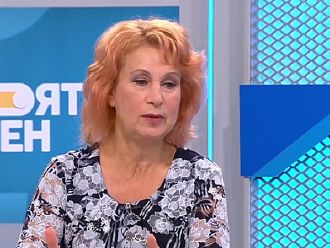 Проф. Христова: Първо ще има пик на коронавируса, а след това и грипна вълна