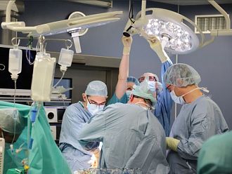 Поредната чернодробна трансплантация извършиха във ВМА тази нощ