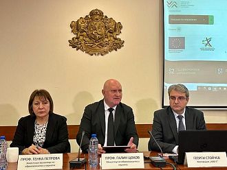 Под 1% е безработицата сред завършилите „Медицина“, „Фармация“ и „Стоматология“