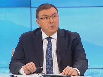 Проф. Ангелов: Проф. Хинков няма да е министър след ротацията