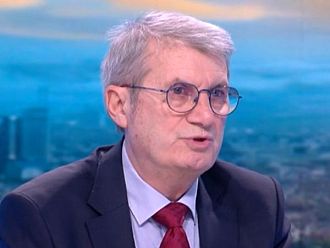 Проф. Хинков: Няма да подавам оставка заради казуса