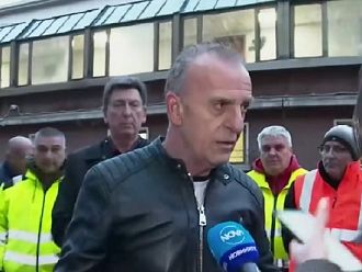 От „Защита“ обявиха гладна стачка срещу д-р Георги Гелев, „Подкрепа“ и КНСБ застанаха зад него