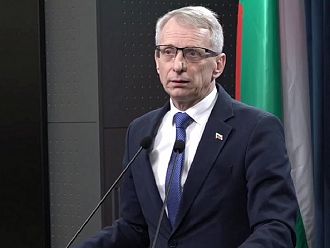 Премиерът: Министър Хинков свърши доста работа