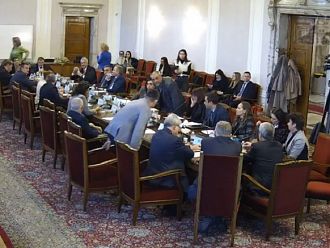 Критериите за среднопретеглената стойност на онколекарства ще бъдат определени в наредба