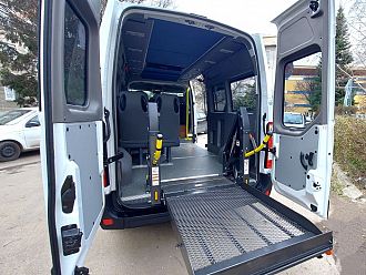 УМБАЛ „Канев“ купи нови микробуси за пациентите си на хемодиализа