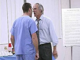 Задържаха мъж, обиждал дежурните медици в УМБАЛ „Д-р Георги Странски“ – Плевен