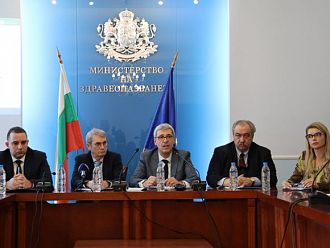 Удължават с месец срока за забрана на износа на инсулини (Обновена)