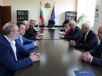 Съвместни нормативни промени ще правят МЗ и лекарският съюз