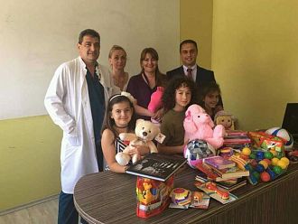 Над 250 книжки получи детската хирургия в „Пирогов“ за новата си библиотека за деца