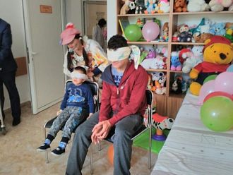 МБАЛ Смолян изненада с празнична програма най-малките си пациенти