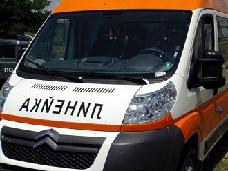 Пиян мъж нападна лекарка с нож в Хисар