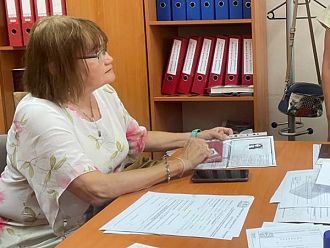 Най-възрастната кандидат-студентка в МУ – Пловдив ще учи за лекарски асистент