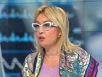 Адв. Димитрова: Решението на парламента за заплатите на сестрите ще взриви системата