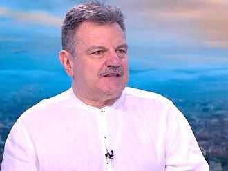 Д-р Симидчиев: Работих много добре с д-р Кондева, не трябва да има толкова чести смени на министри