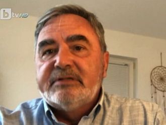 Доц. Кунчев: Сезонът на комарите е към края си, няма да има взривове от Западнонилска треска