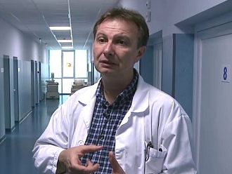 Доц. Калпачки: Едва 50% от хората с инсулт стигат до болница с линейка в първите часове