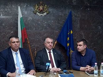 МЗ със спешен план за спасяване на болницата в Ловеч