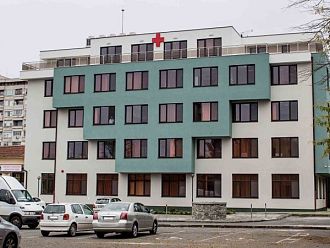 Бургаският Комплексен онкологичен център с мобилни екипи в областта