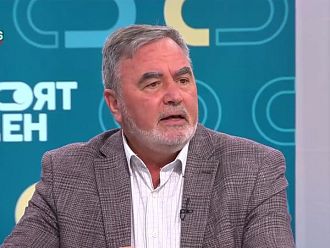 Доц. Кунчев: Не съм убеден, че ваксината срещу менингит трябва да бъде задължителна