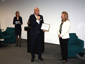 УМБАЛ „Св. Георги“ с отличие за изпълнение на бизнес програмата си