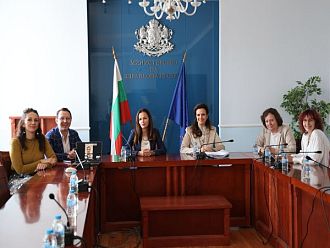 Финансирането на Детската болница и вливането на други детски структури в нея е обсъдено с Обществения съвет