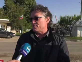 Тийнейджъри откраднаха линейка, докато екипът преглежда пациент