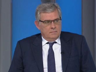 Заплатите в спешна помощ трябва да са по-високи отколкото в болниците