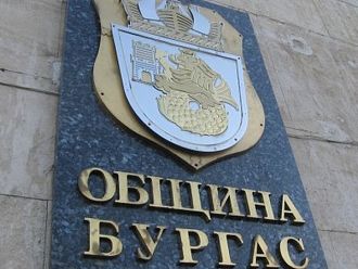 В Бургас въвеждат гривни за проследяване на възрастни хора с деменция