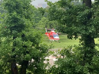 Медицински хеликоптер транспортира пациентка в УМБАЛ „Лозенец“