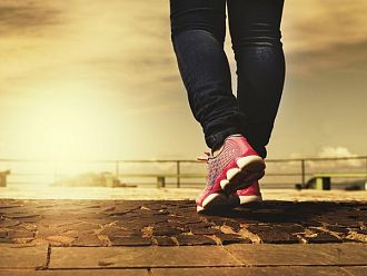 Болки в краката, глезените и стъпалата – какво ги причинява и как да ги облекчиш