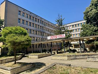 10 места за студенти по