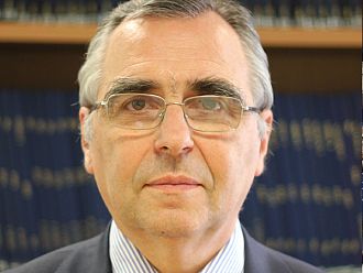 Проф. Славик Табаков получи почетен европейски медал по медицинска физика, даван само 8 пъти