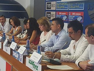 Шеф на инвитро клиника дава пациентски организации на прокурор