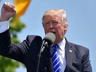 Тръмп поиска от 17 директори на фармакомпании да намалят цените на лекарствата