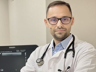 Д-р Господинов от УМБАЛ „Св. Георги“ е първият с евросертификат по кардиология в региона