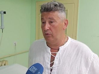 Лекар в отпуск спаси две момичета на плажа в Поморие