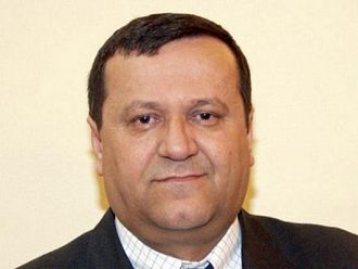 Не само със заплати, но и с правила и ред ще задържим лекарите си