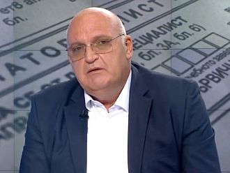 Д-р Брънзалов към лекарите: Не издавайте повече хартиени документи за децата