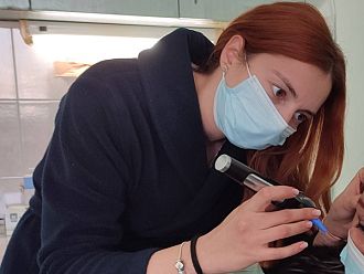 От УМБАЛ Бургас отчитат по-чести усложнения след ушни инфекции при деца