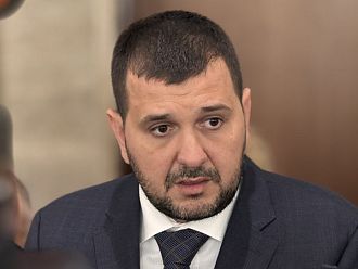 В парламента е внесено искане за изслушване на доц. Кирилов за Детската болница