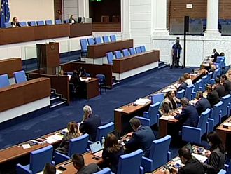 Окончателно: Медсестрите ще участват в преговорите по НРД