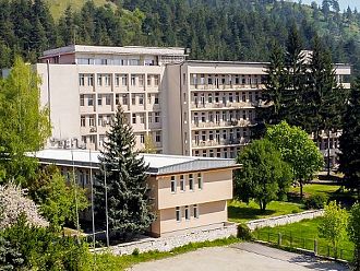 Паметна плоча на загиналия в битка с COVID д-р Спас Радев откриха в Разлог