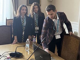 Ученици с награда от БАН за научен проект под менторството на преподавател от МУ – Пловдив