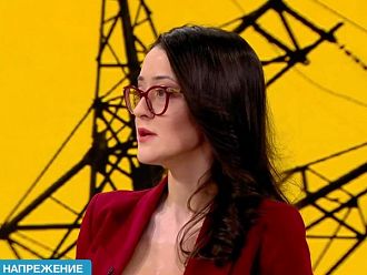 С фалшива диплома лекар без специализация продължава да оперира след няколко случая на обезобразени пациенти