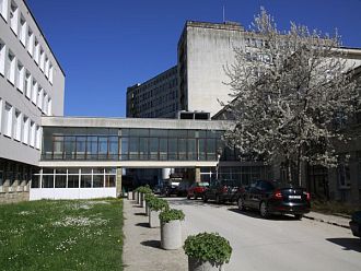 И МБАЛ „Д-р Тота Венкова“ остава с досегашния си директор