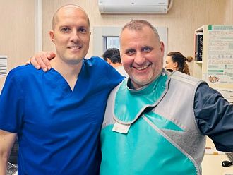 Увеличават се лекарите, защитили в България диплома за най-съвременното лечение на мозъчносъдови болести