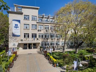 Акушерската грижа във фокуса на поредния онлайн дискусионен форум на МУ – Варна