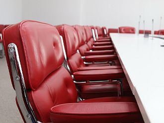 Специализанти и млади лекари се събират на научно-образователна среща по естетична дерматология